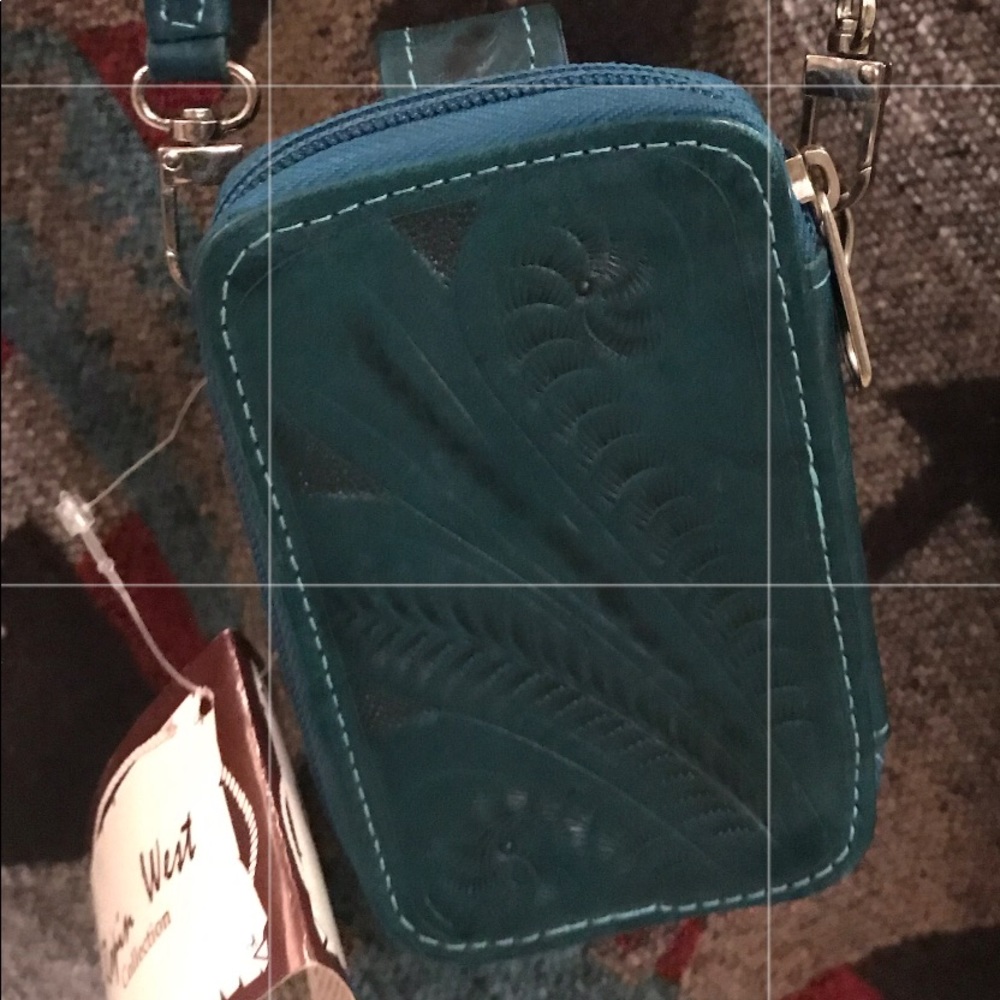 Embossed Leather Crossbody Wallet Purse